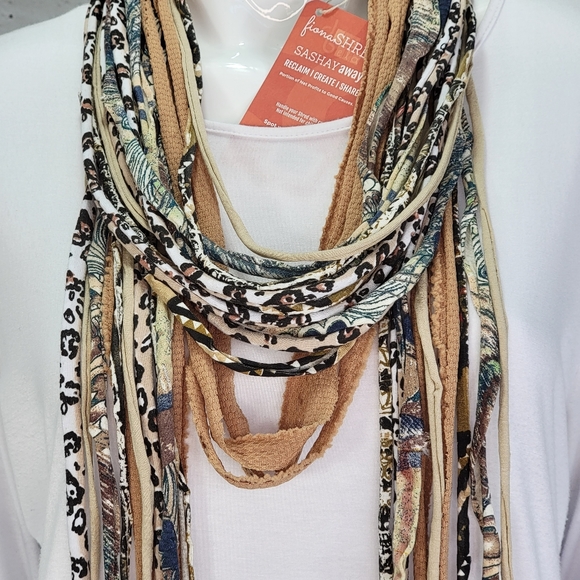 Dona Bela Shreds "Fiona" Upcycled Textile Scarf - Picture 3 of 9